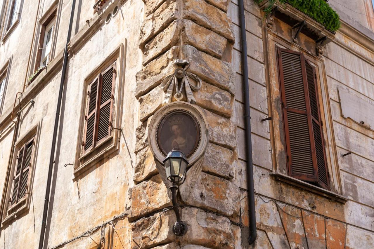 Sonder - Piazza Dell'orologio
